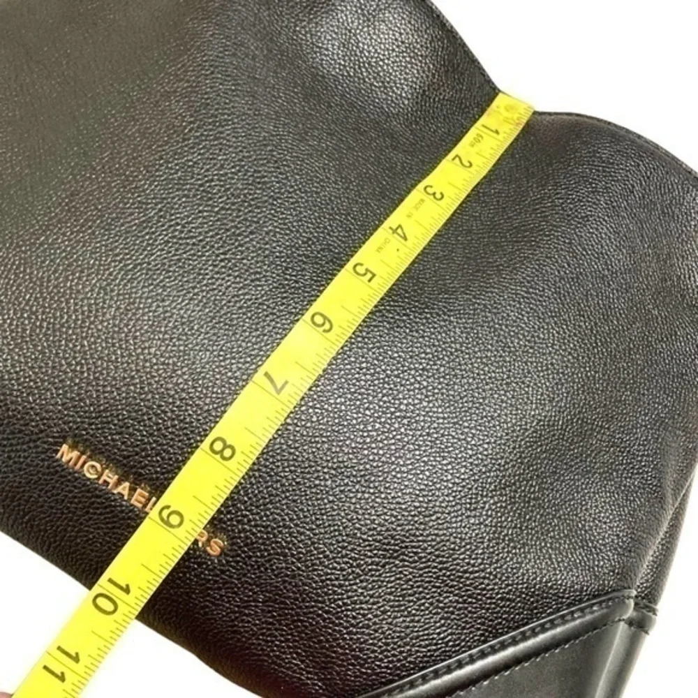 Michael kors black leather tote bag